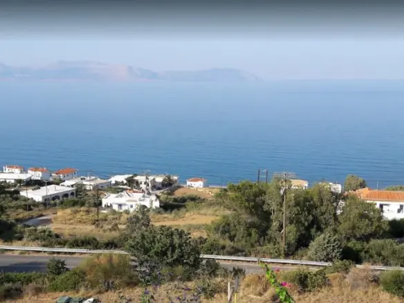 Land Of 10000 M² In Attica