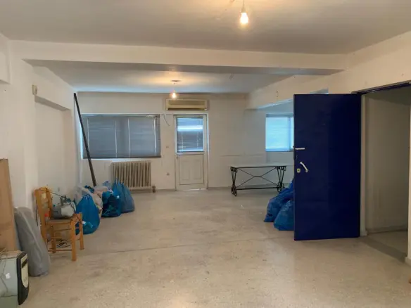 Building Of 557 M² In Athens