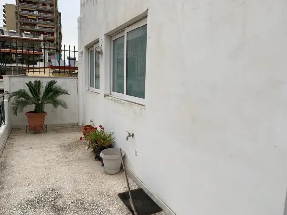 Building Of 557 M² In Athens