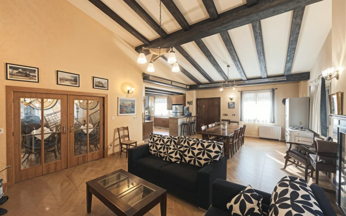 5-bedroom Villa In Almansa, Spain (21.900 M² Plot)
