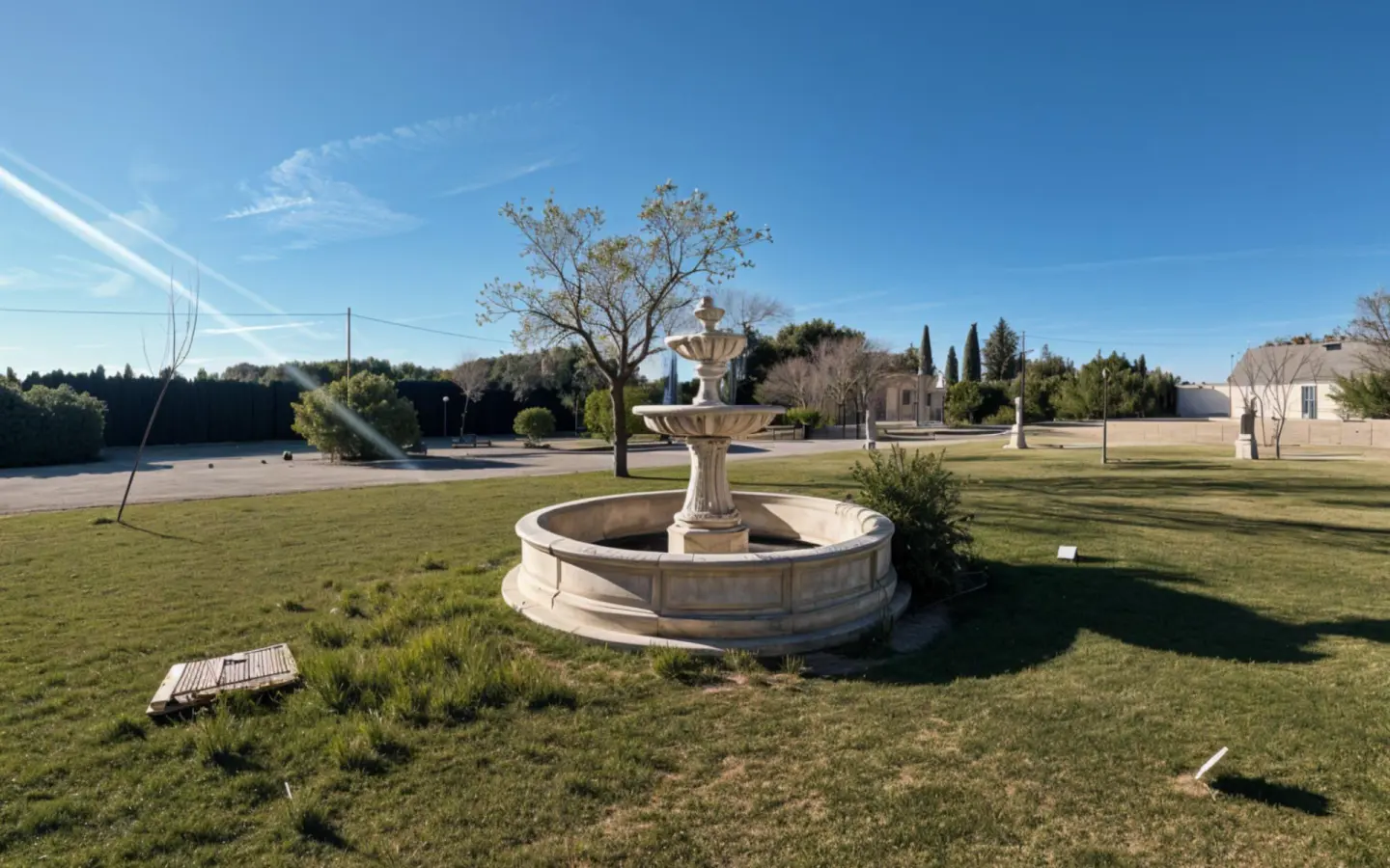 5-bedroom Villa In Almansa, Spain (21.900 M² Plot)