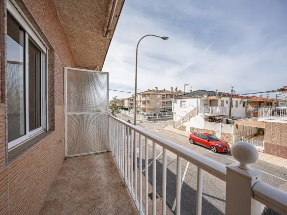 3-bedroom Apartment In Santa Pola, Spain (60 M²)