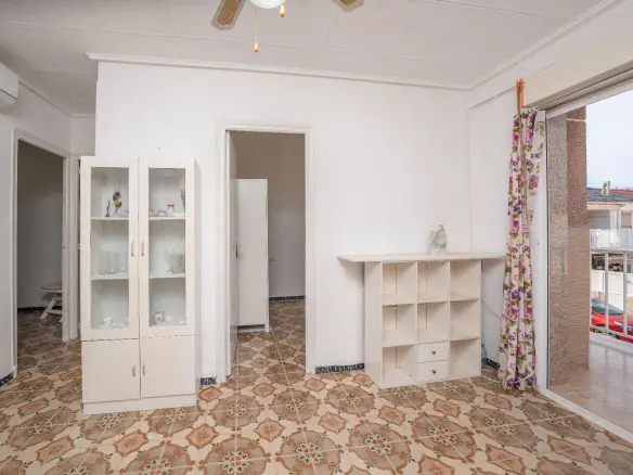 3-bedroom Apartment In Santa Pola, Spain (60 M²)