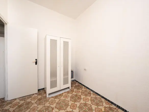 3-bedroom Apartment In Santa Pola, Spain (60 M²)