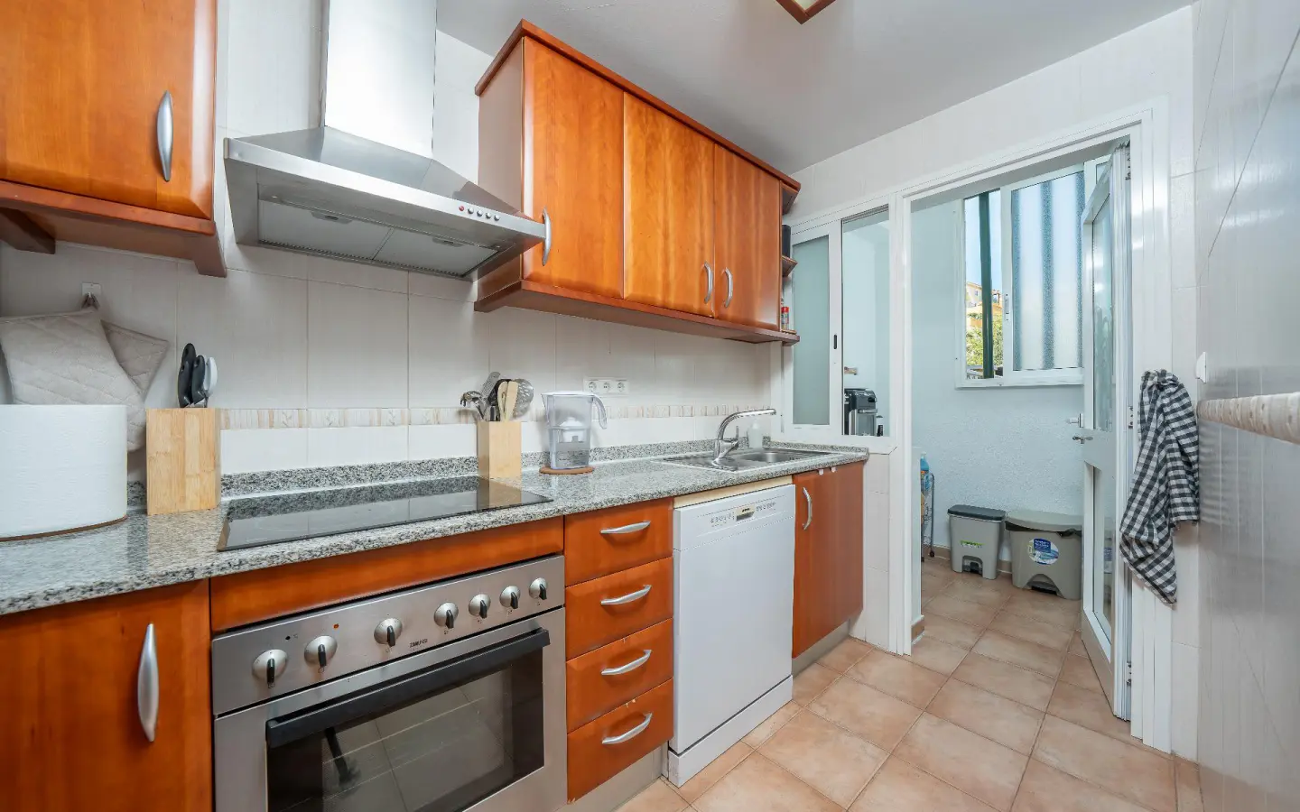 Duplex Of 80 M² With Features In Finestrat, Spain