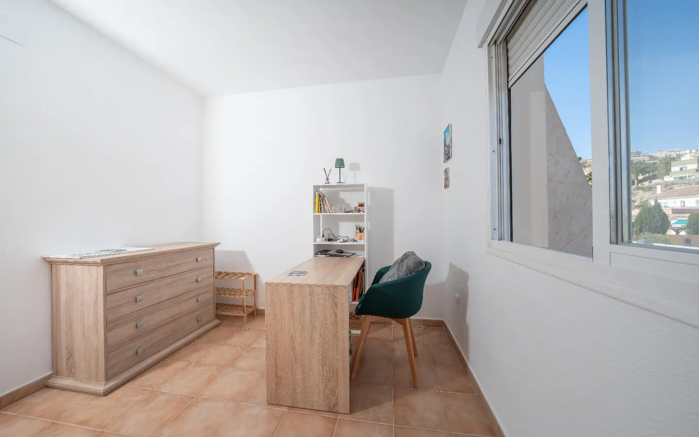 Duplex Of 80 M² With Features In Finestrat, Spain