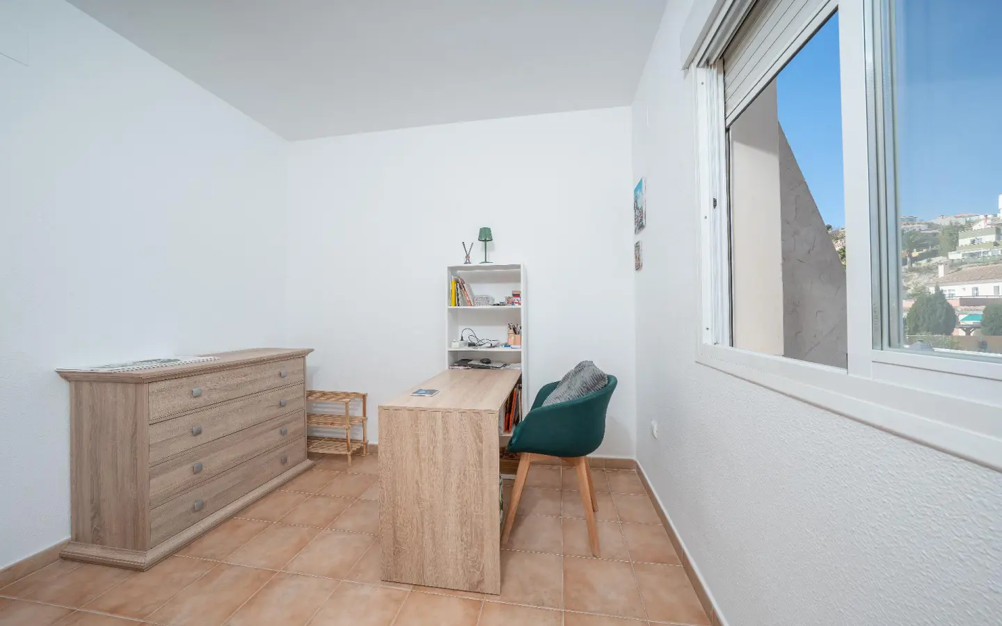 Duplex Of 80 M² With Features In Finestrat, Spain
