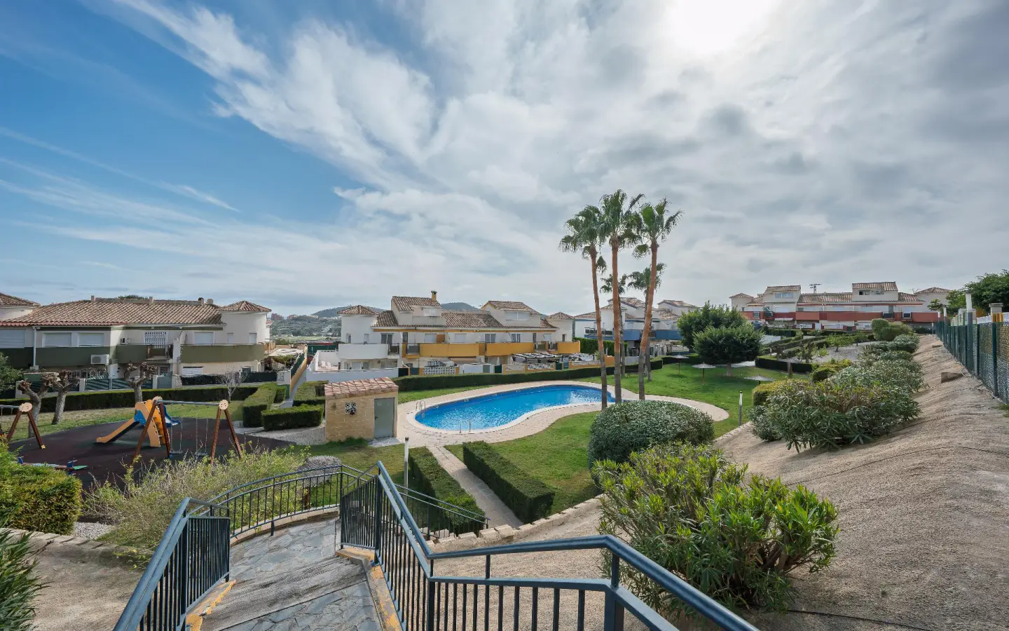 Duplex Of 80 M² With Features In Finestrat, Spain
