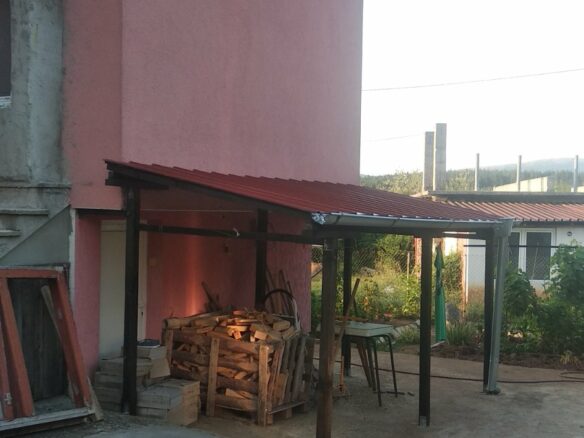House Of 100 M² In Godech, Sofia Province