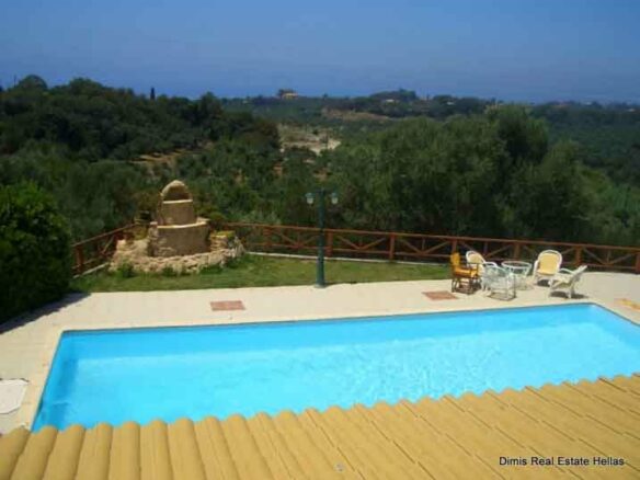 Villa Of 250 M² With Golden Beach Access In Gargaliani, Messinia, South Peloponnese