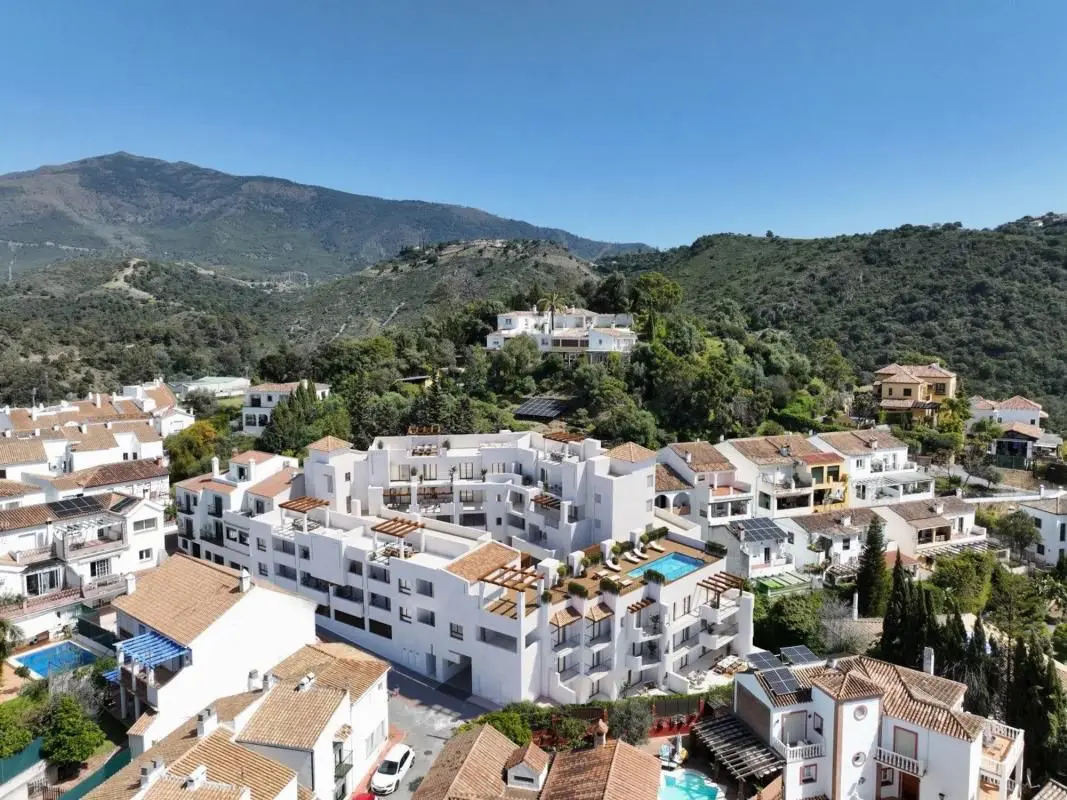 Apartment Of 105 M² In Benahavis, Spain
