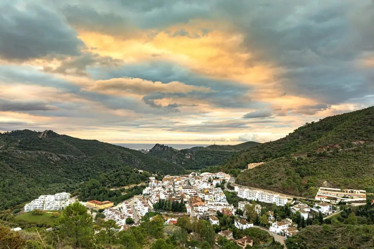 Apartment Of 107 M² In Benahavis, Spain