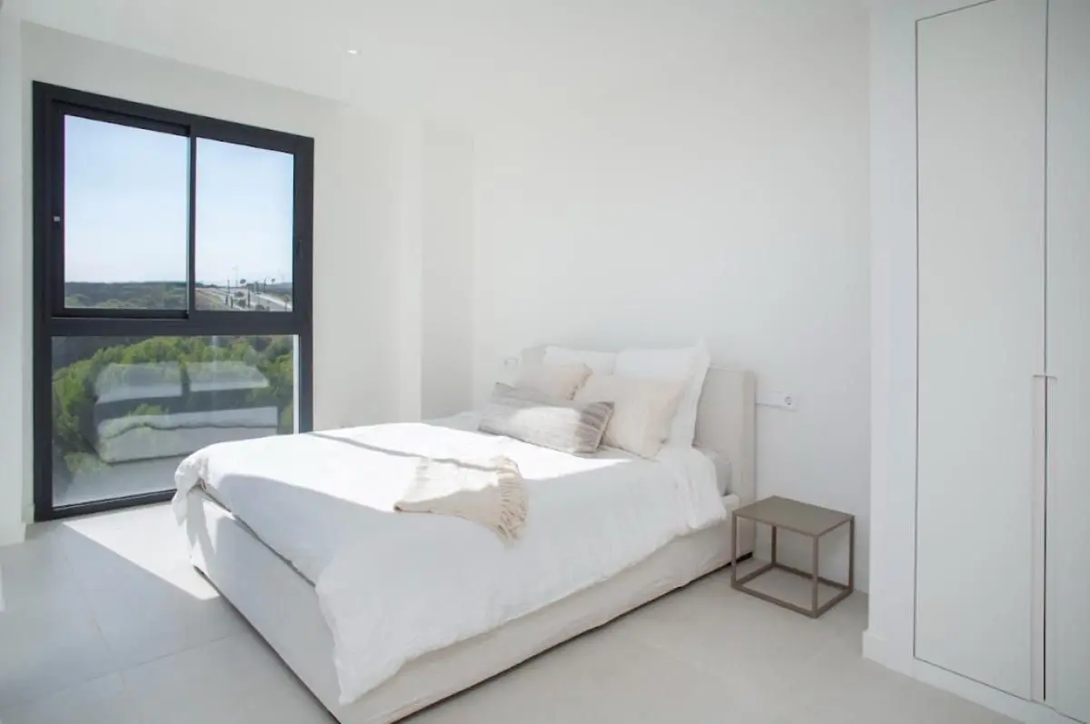Apartment Of 92 M² With Sea View In Fuengirola, Spain