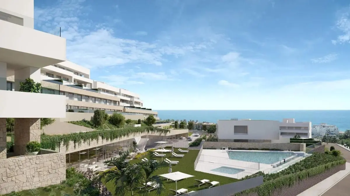 Apartment Of 142 M² With Sea View In Estepona, Spain