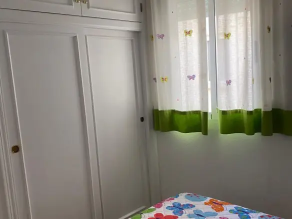 3-bedroom Penthouse In Torrevieja, Spain (80 M²)