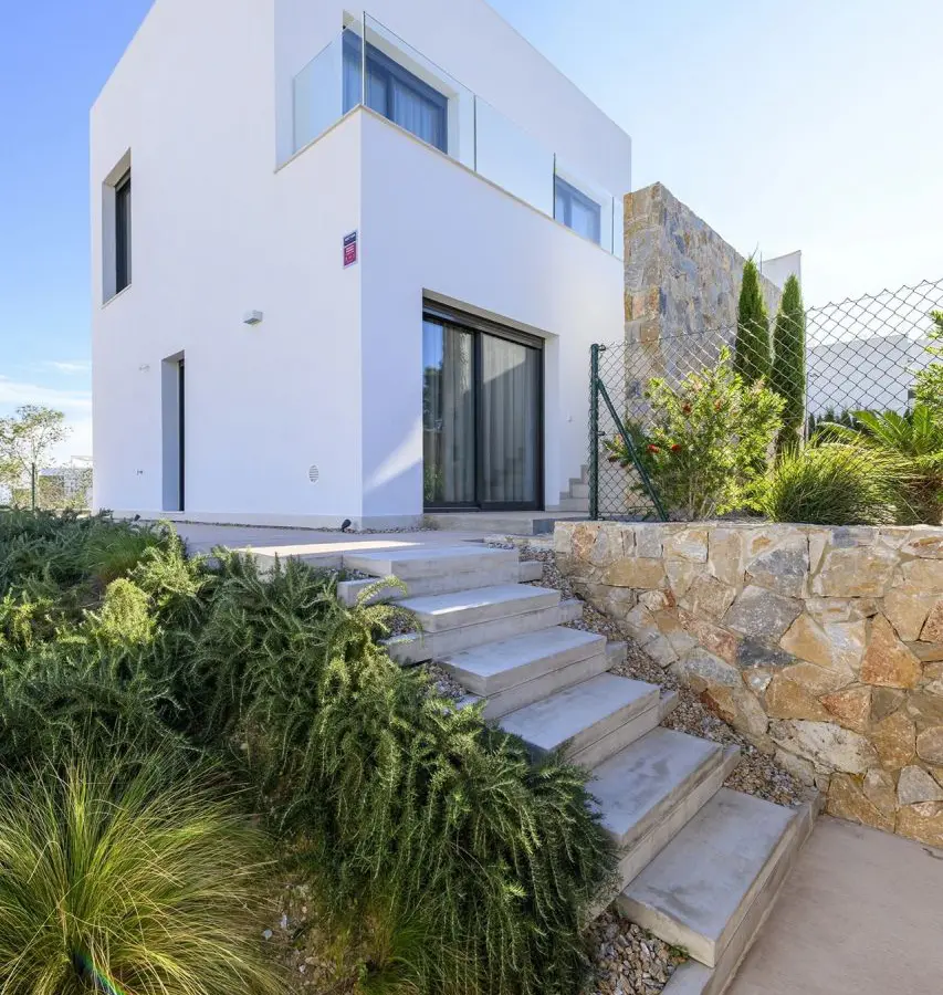 3-bedroom Villa In Orihuela, Spain (152 M²)