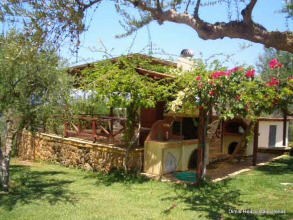 Villa Of 250 M² With Golden Beach Access In Gargaliani, Messinia, South Peloponnese