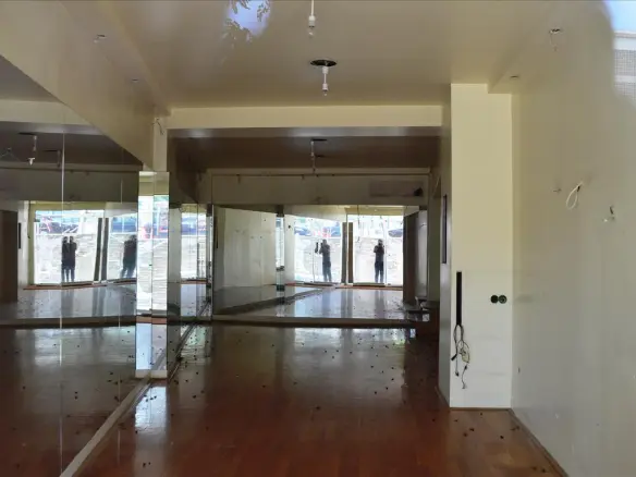 Commercial Property Of 48 M² In Thessaloniki