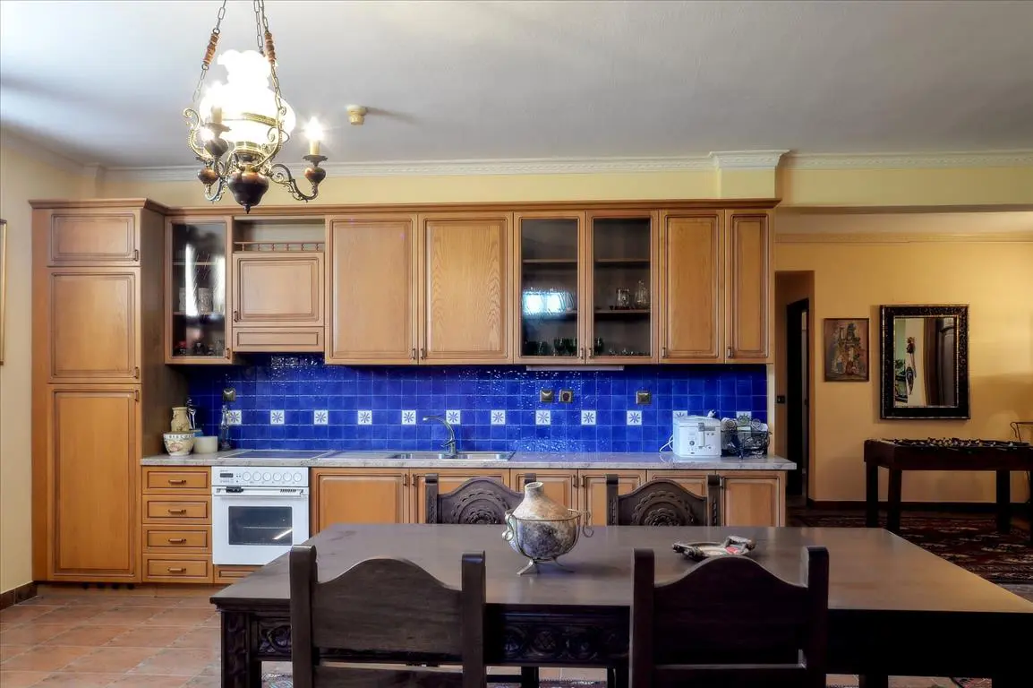 Villa Of 1168 M² In The Suburbs Of Thessaloniki