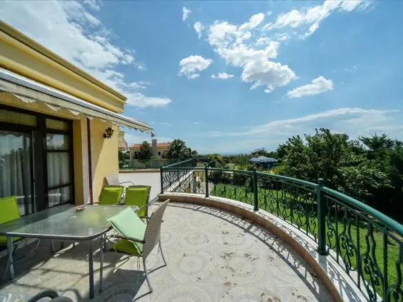 Villa Of 1168 M² In The Suburbs Of Thessaloniki