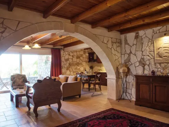 Detached House Of 378 M² In Crete