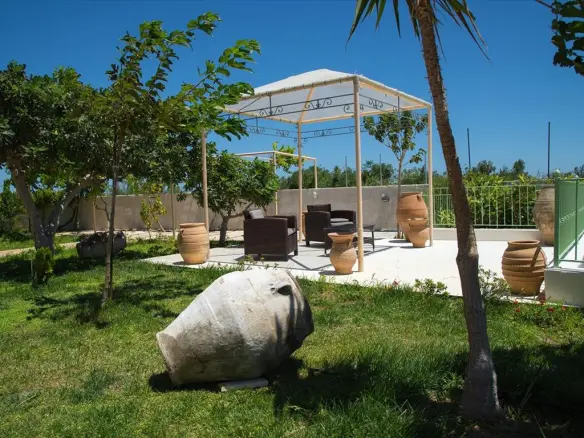 Detached House Of 378 M² In Crete