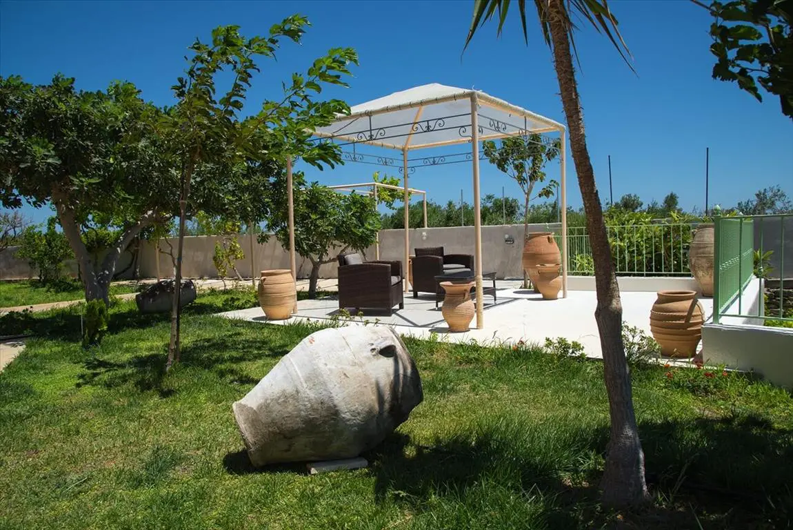 Detached House Of 378 M² In Crete