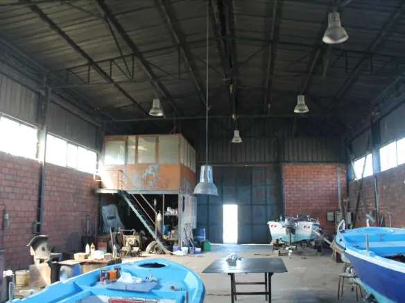 Commercial Property Of 300 M² In The Suburbs Of Thessaloniki