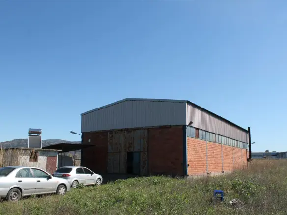 Commercial Property Of 300 M² In The Suburbs Of Thessaloniki