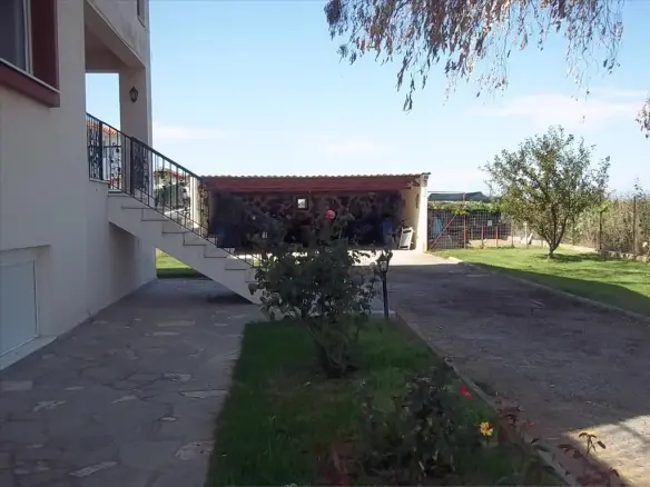 Detached House Of 350 M² In The Suburbs Of Thessaloniki