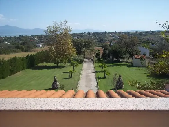 Detached House Of 350 M² In The Suburbs Of Thessaloniki