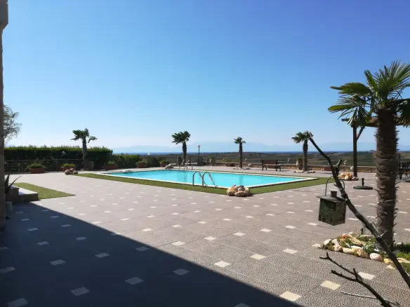 Villa Of 420 M² In Chalkidiki