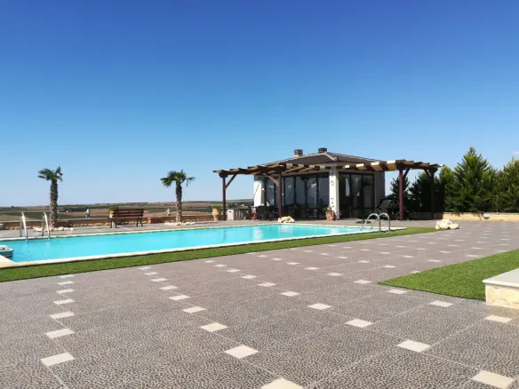 Villa Of 420 M² In Chalkidiki