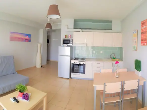 Business Of 1300 M² In The Suburbs Of Thessaloniki