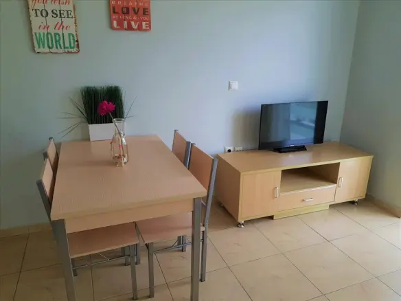 Business Of 1300 M² In The Suburbs Of Thessaloniki