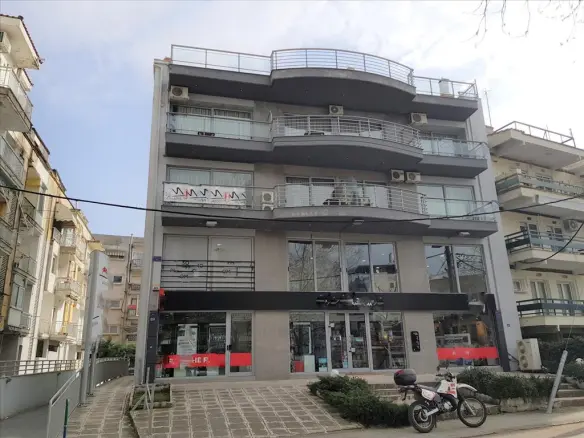 Business Of 1300 M² In The Suburbs Of Thessaloniki