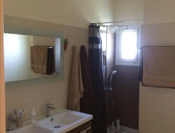 Detached House Of 200 M² With 4 Bedrooms And 2 Bathrooms In The Suburbs Of Thessaloniki