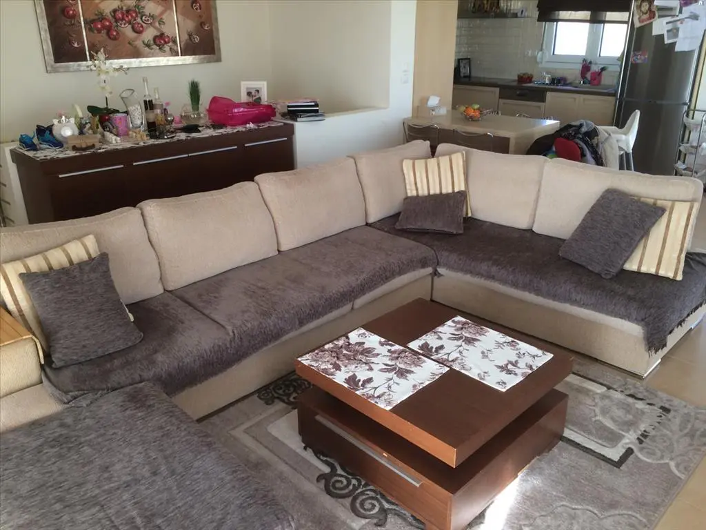 Detached House Of 200 M² With 4 Bedrooms And 2 Bathrooms In The Suburbs Of Thessaloniki
