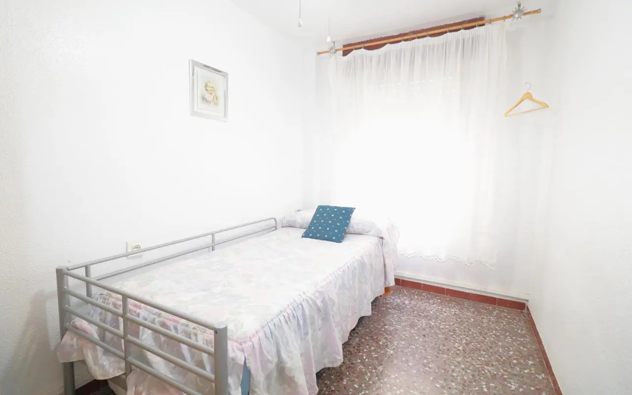 Apartment Of 74 M² With Features In Torrevieja, Spain