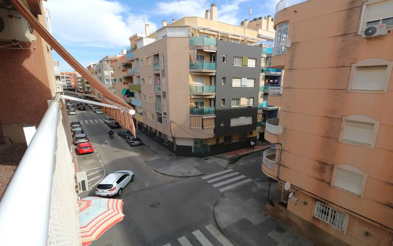 Apartment Of 74 M² With Features In Torrevieja, Spain