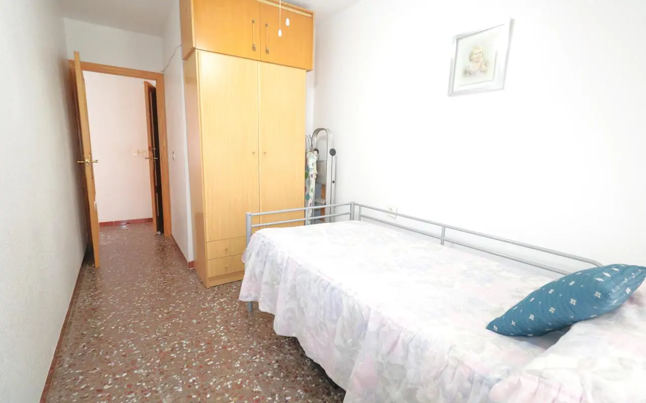 Apartment Of 74 M² With Features In Torrevieja, Spain