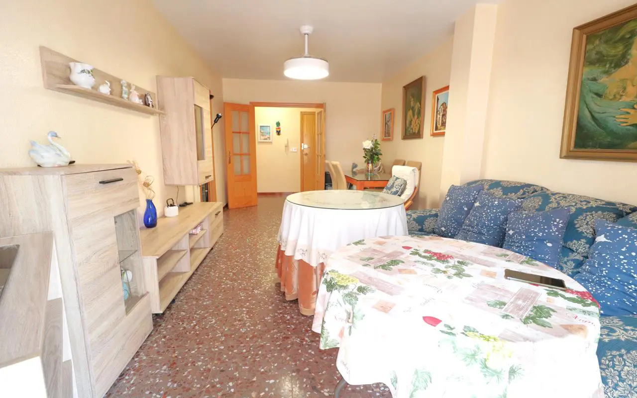 Apartment Of 74 M² With Features In Torrevieja, Spain