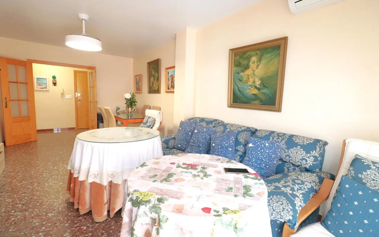 Apartment Of 74 M² With Features In Torrevieja, Spain