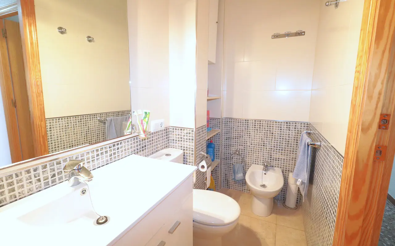 Apartment Of 74 M² With Features In Torrevieja, Spain