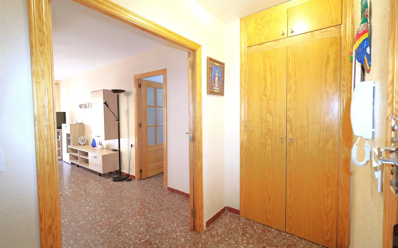 Apartment Of 74 M² With Features In Torrevieja, Spain