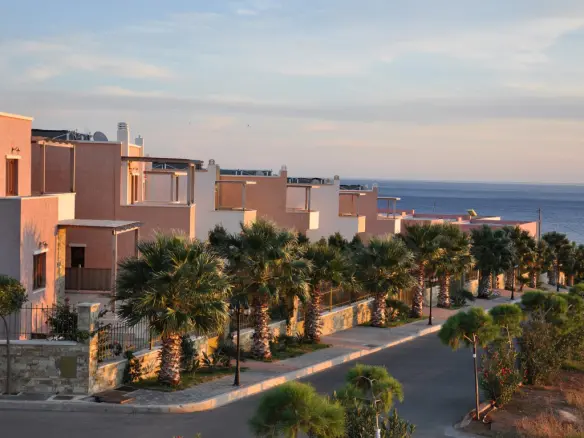 4-bedroom Maisonette In Makris Gialos, Greece (223 M²)