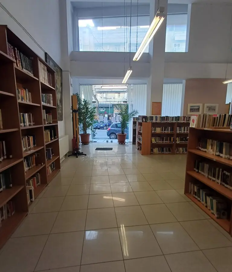 Commercial Property 300 M² Available In Thessaloniki