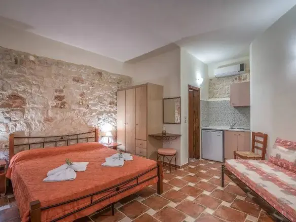 Hotel In Alikes, Greece (410 M²)