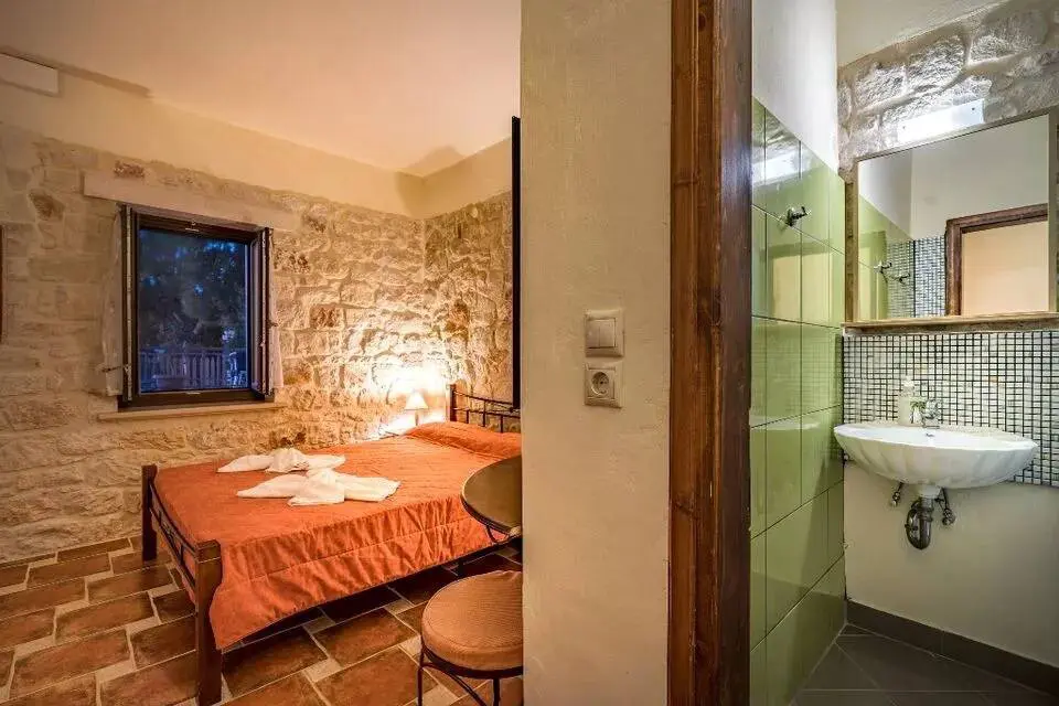 Hotel Of 410 M² In Zante