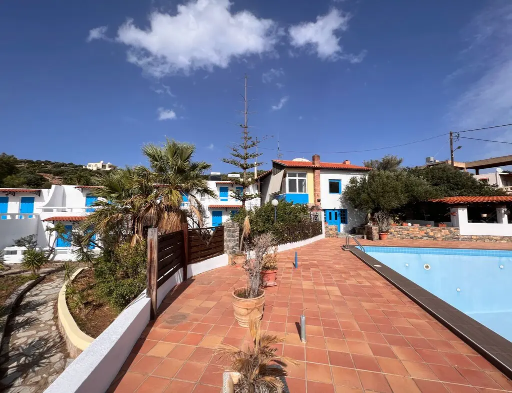 Business Of 700 M² In Crete